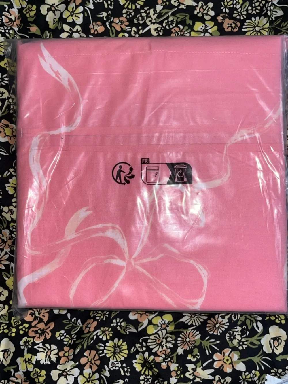 Urban Outfitters UO HOME Painted Bows Pink Duvet Set TWIN XL NEW NWT